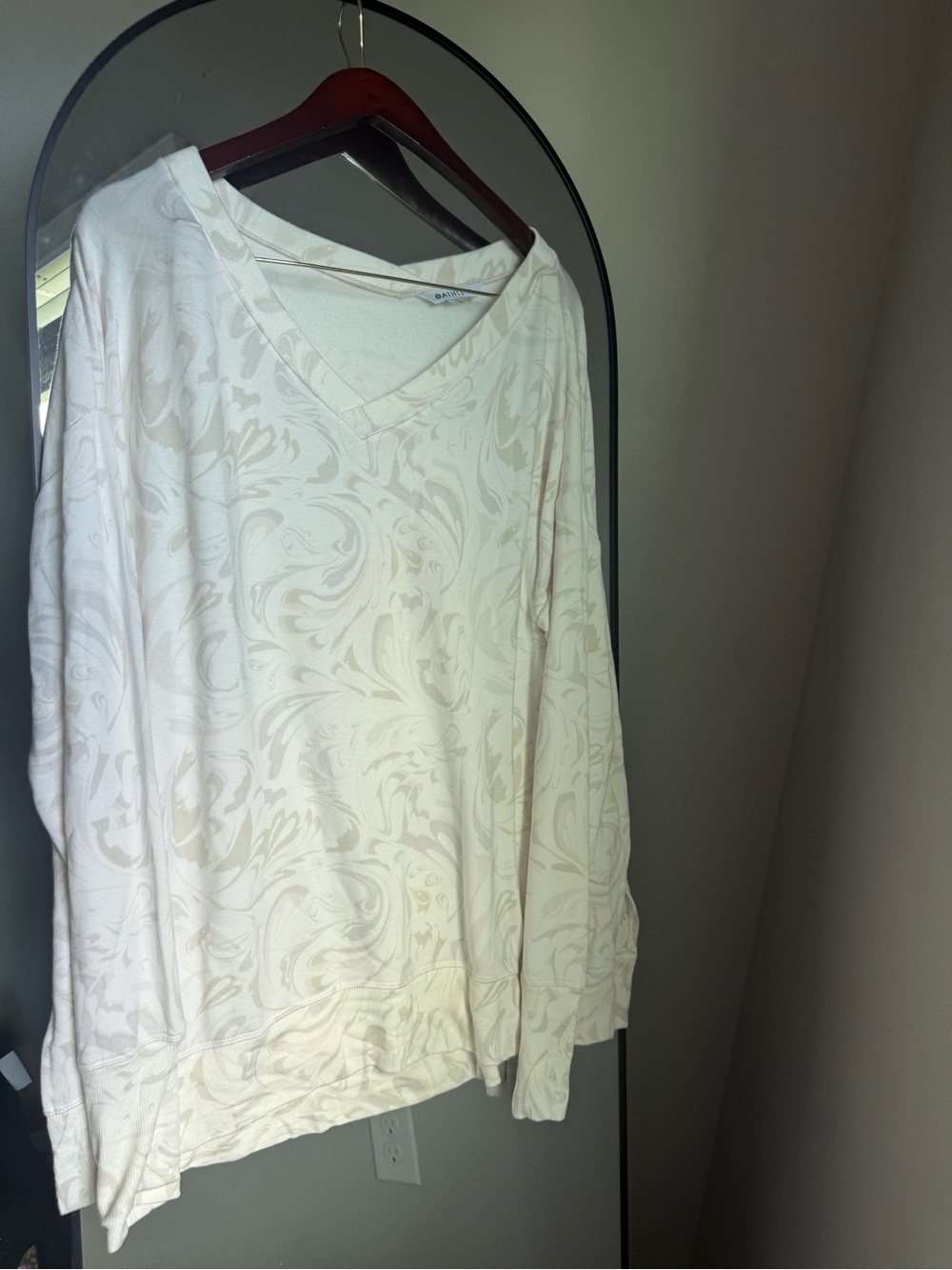 Athleta Coaster Luxe v-neck sweatshirt in agate paisley cream